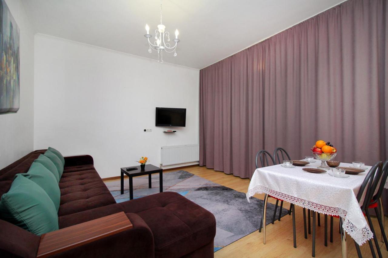 Уютные И Комфортные Квартиры В Жк Манхэттен Apartment Almaty Luaran gambar