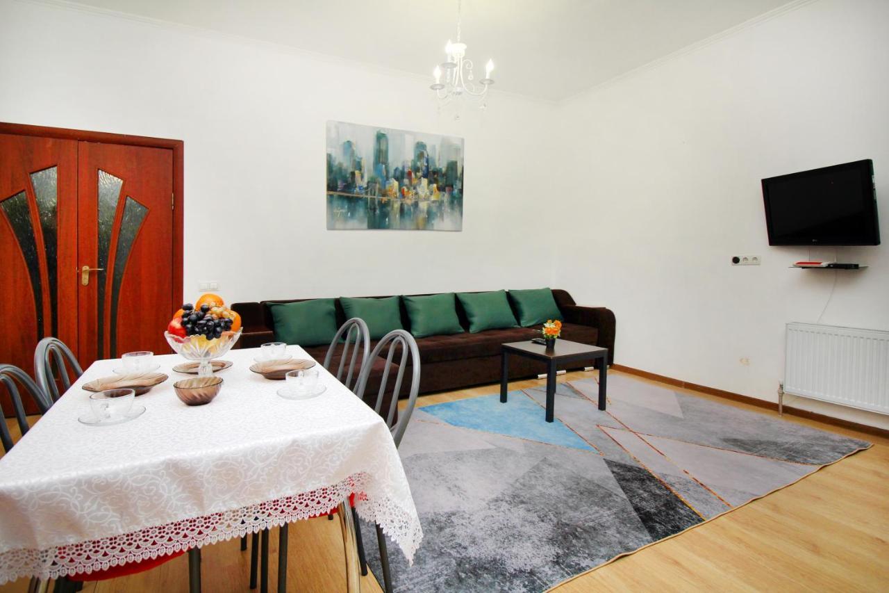 Уютные И Комфортные Квартиры В Жк Манхэттен Apartment Almaty Luaran gambar